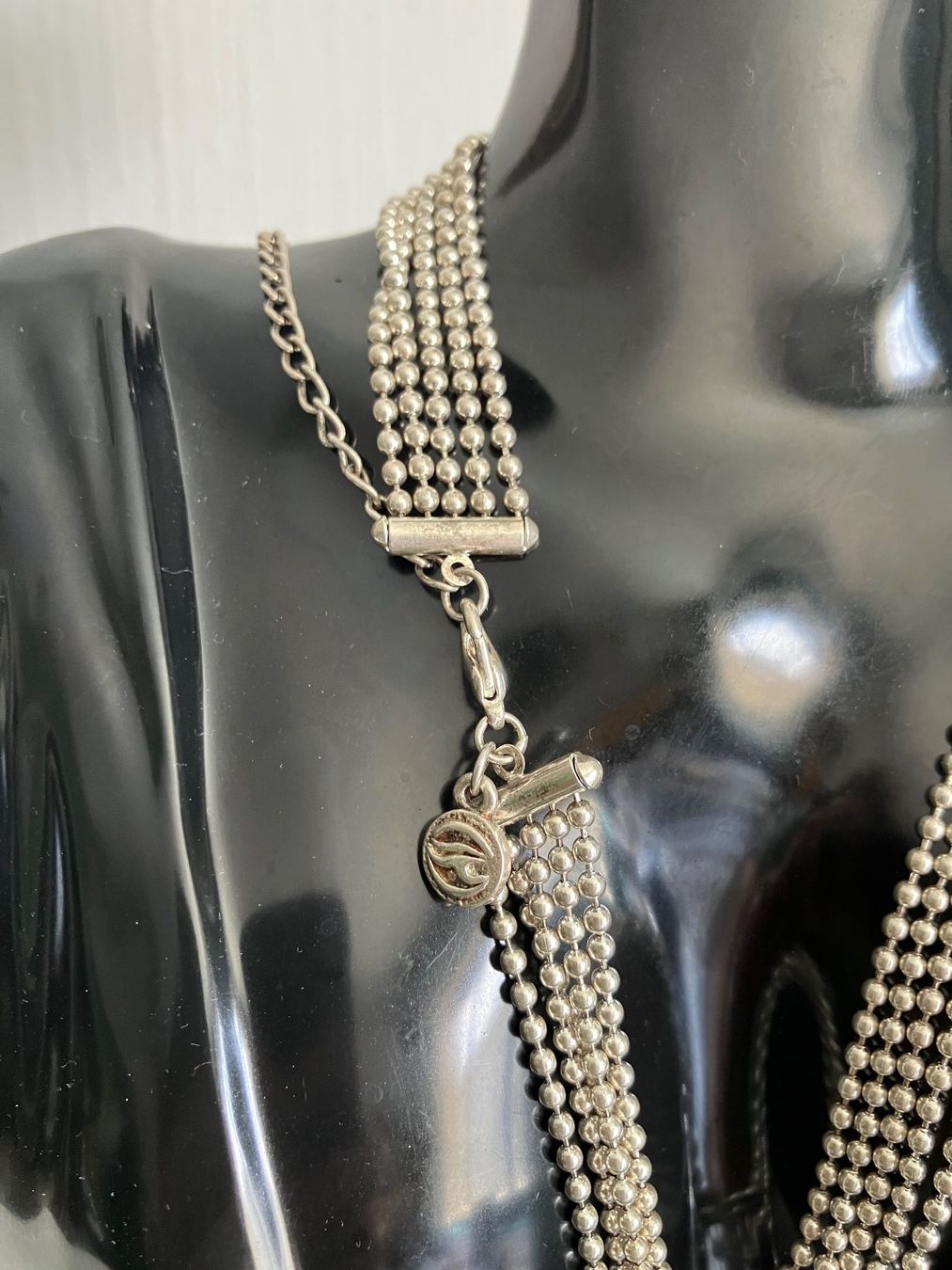 Catenine: Collier multirangs argenté - Élégant & Tendance actuelle! – Usato da Peseux venduto da Cresus27 2