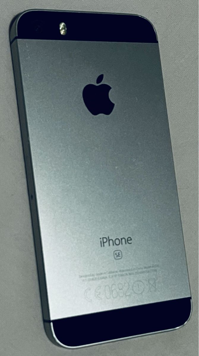 Apple Handys / Smartphones: iPhone SE 1st Generation – Gebraucht aus Gränichen von  2