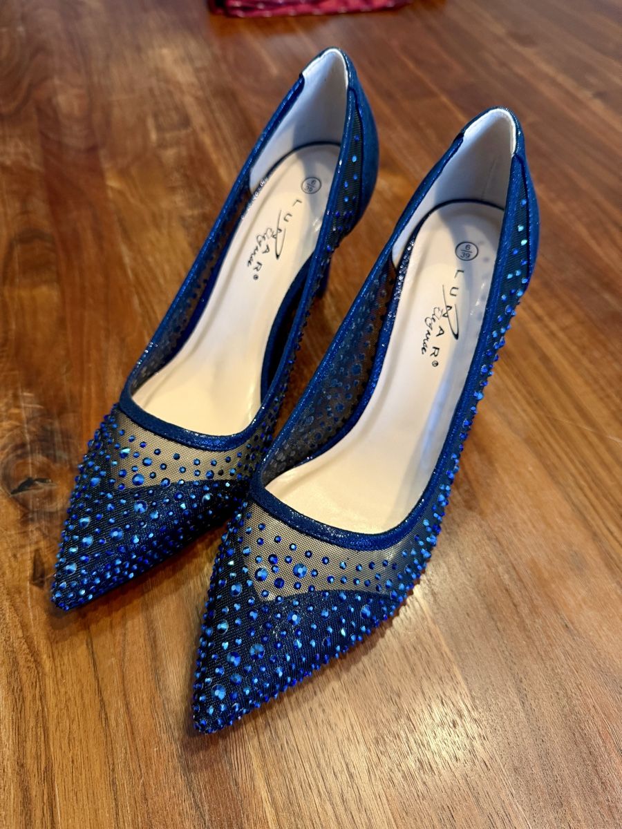 Scarpe da donna: Neue Blaue Pumps mit Schmucksteinen, Grösse 39 – Nuovo e nell'imballaggio originale da Zollikerberg venduto da Diamond_86