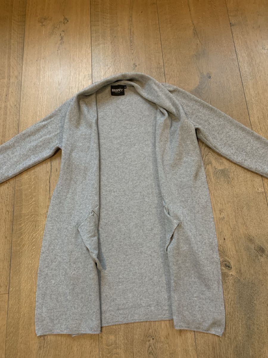 Giacche: Atelier Marée, lange Strickjacke, grau, Einheitsgrösse – Usato da Thierachern venduto da reten 2