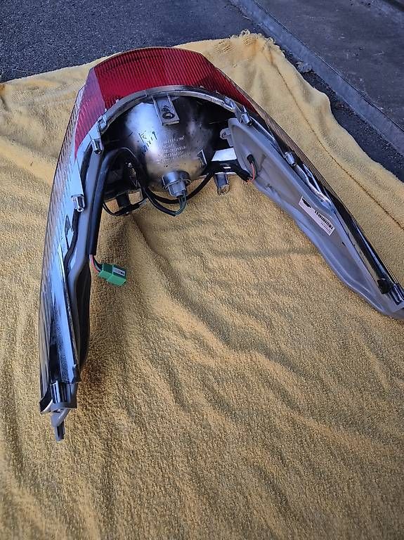 Tutti pezzi di ricambio per scooter: Kymco Heckeuchte – Usato da St. Gallen venduto da ammann83 3
