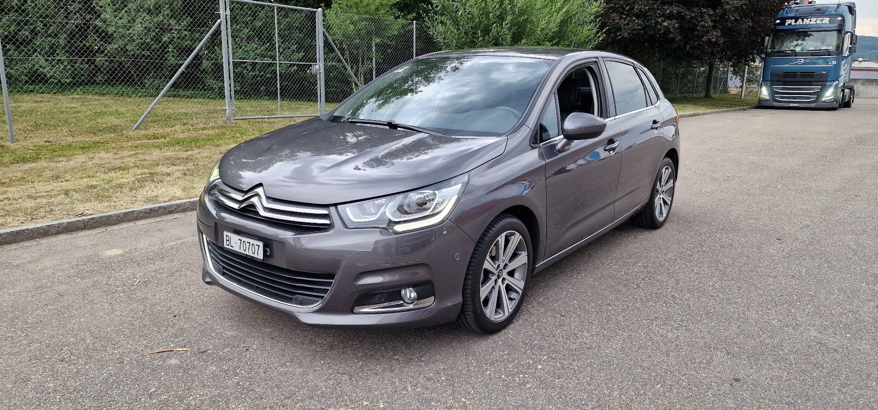 Citroën Automobili: Citroen C4 1.2 Pure Tech Feel Edition – Usato da Reinach BL venduto da Evgeny_