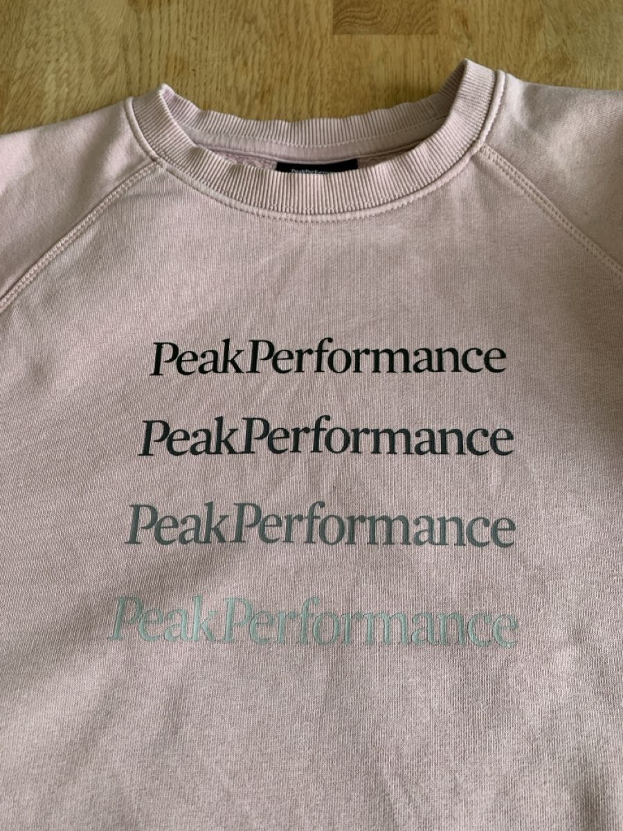 Peak Performance Pulls et sweat-shirts: Peak Performance Mädchen Pullover – D'occasion à Oberkirch LU par karen5 3