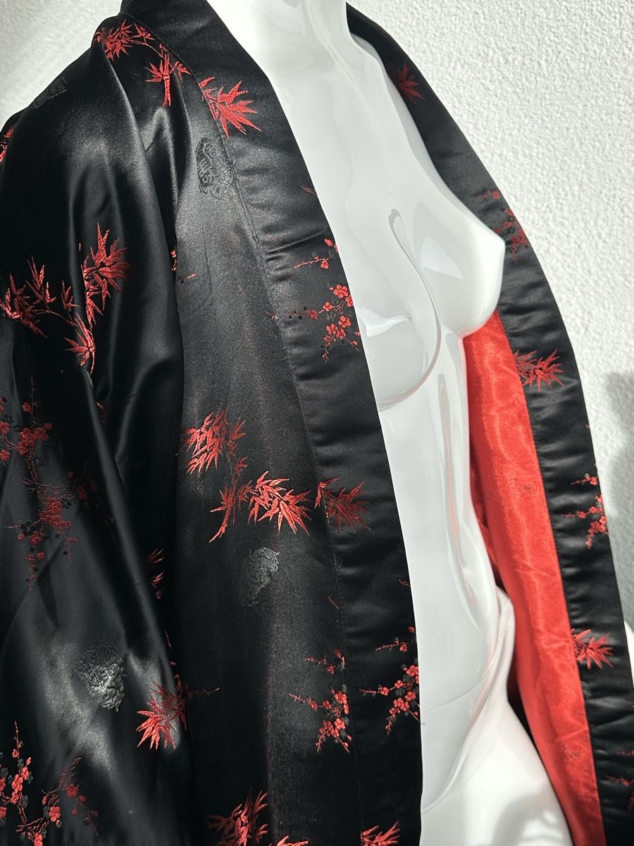 Kimono: Oriental Kimono, Black & Red, One Size – Usato da Vevey venduto da ledidream 9