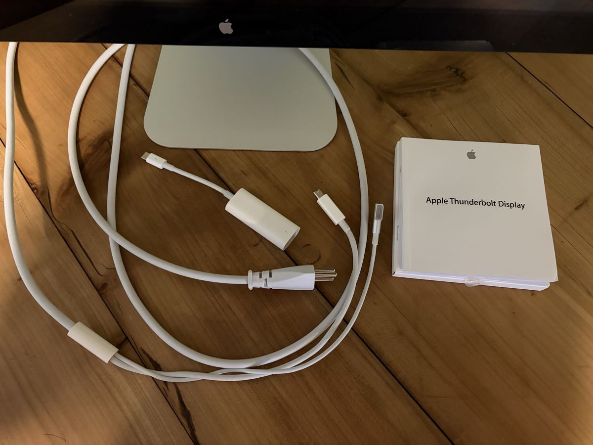 Apple Monitore: Apple Thunderbolt Display 27 Zoll – Defekt aus Olten von ni77 2