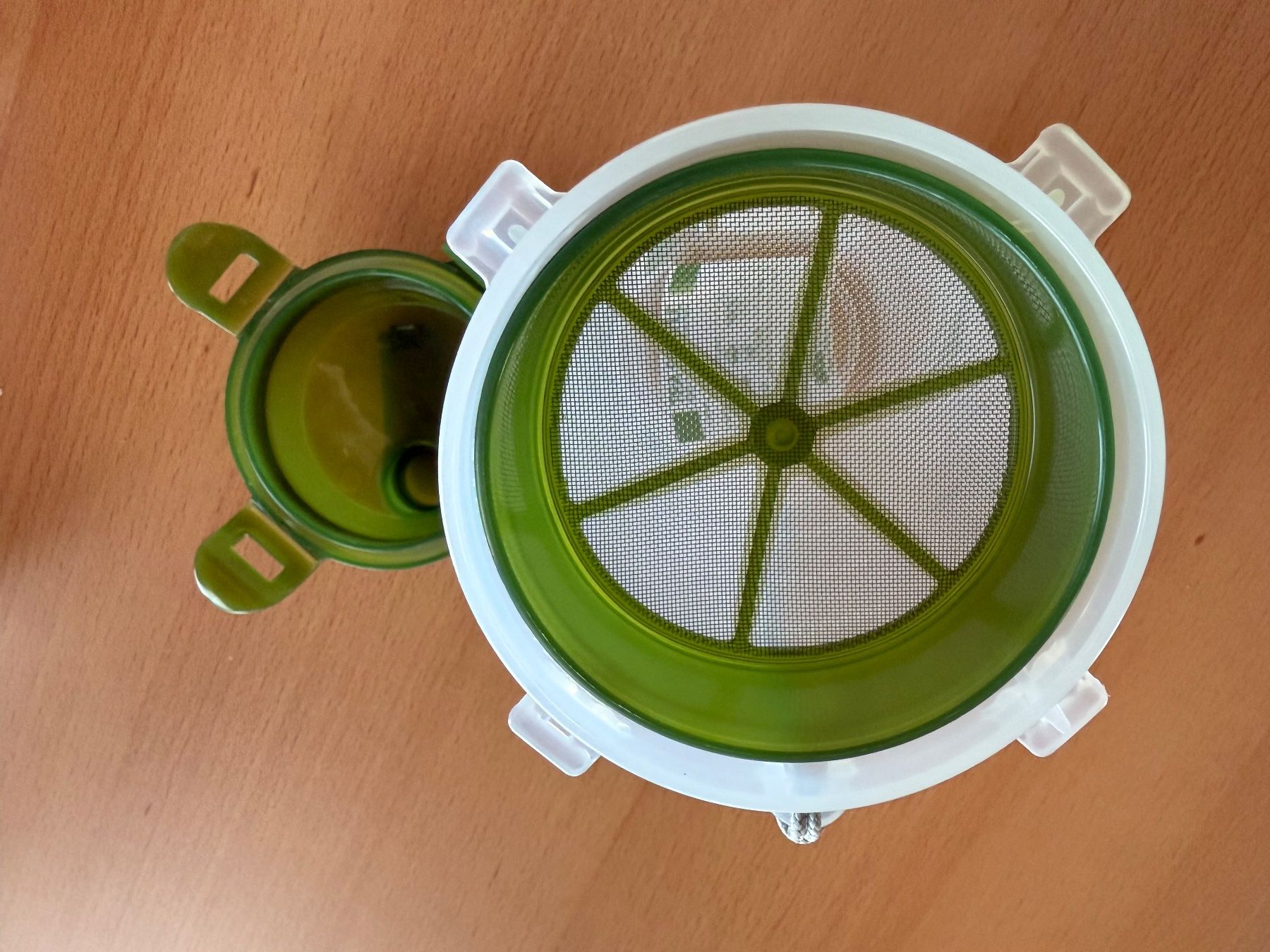 Trinkflaschen & Thermosflaschen: 2x Teeflasche, Getränkeflasche mit Sieb 0,5 Liter – Neu (gemäss Beschreibung) aus Wallbach von logologo01 2
