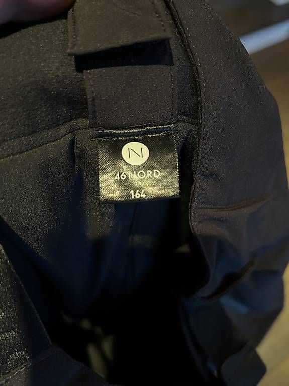 Pantaloni: N 46 NORD Skihose 164 schwarz  – Usato da steffisburg venduto da stefanruoff 2
