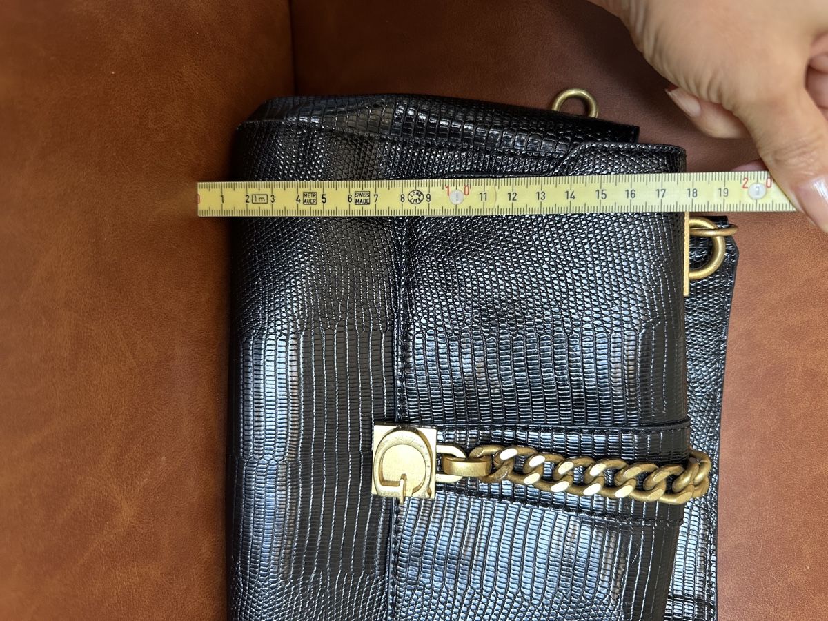 Guess Borse da donna: Guess sac à main noir – Usato da Bulle venduto da LeMoleson 8
