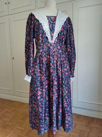 Vintage 80's Prairie Floral Dress Lace Collar Cottagecore