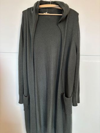 Olivgrüner Cardigan mit Kapuze | S. Oliver * Grösse 42