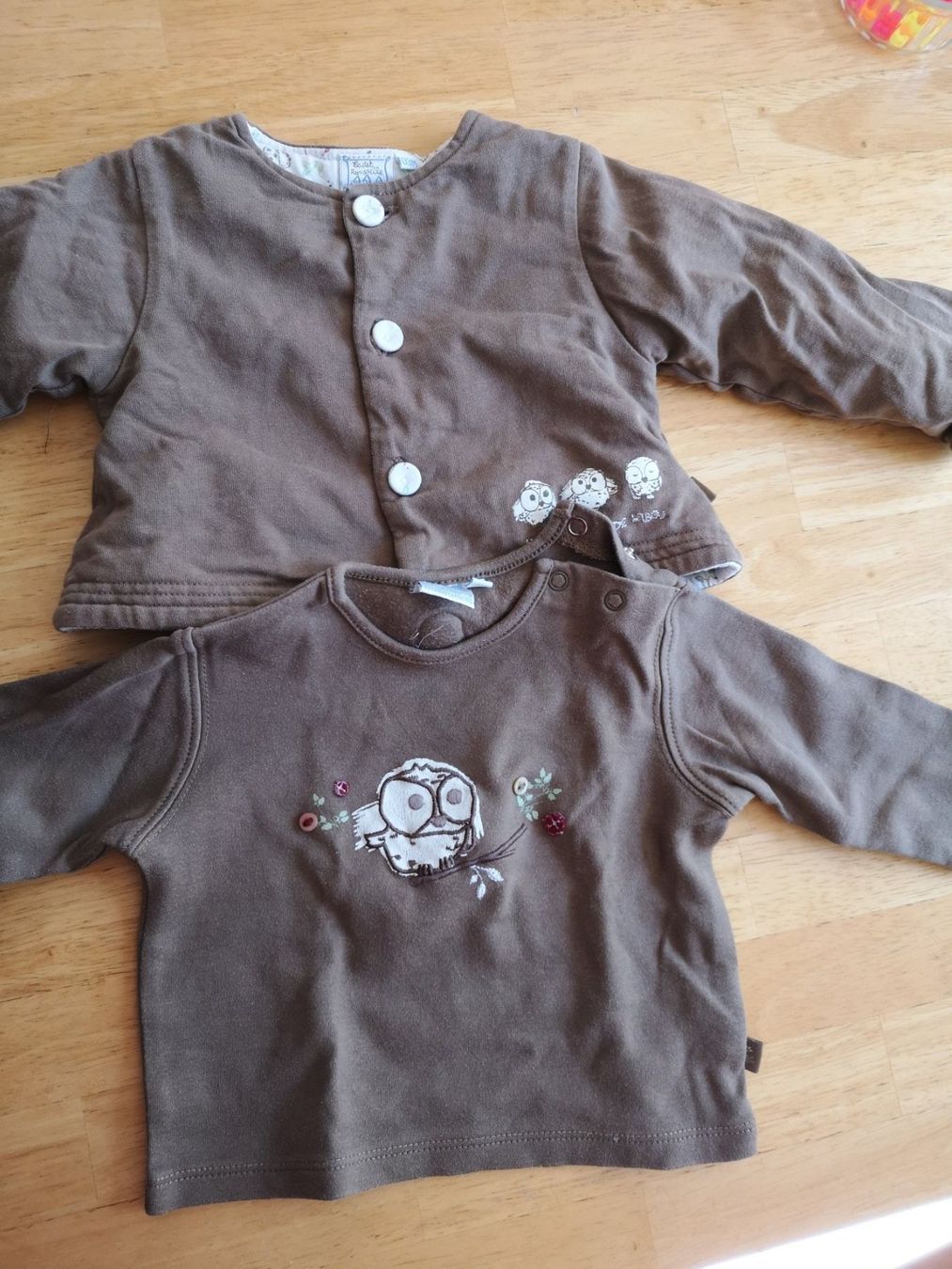 Maglioni & Felpe: Jäckchen mit Langarmshirt Eule/Shirt long et veste bébé 3M – Usato da Onex venduto da Genevois85 6