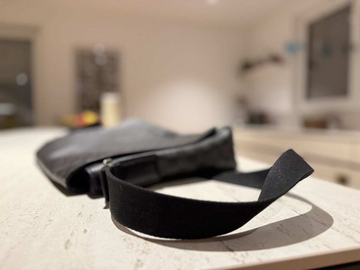 Louis Vuitton Borse: Louis Vuitton District vinyl business tasche – Usato da Untersiggenthal venduto da Sabrina1403 6