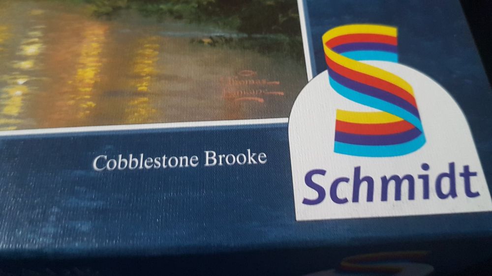 Schmidt: Thomas Kinkade - Summer in Cobblestone Village (2000) puzzel