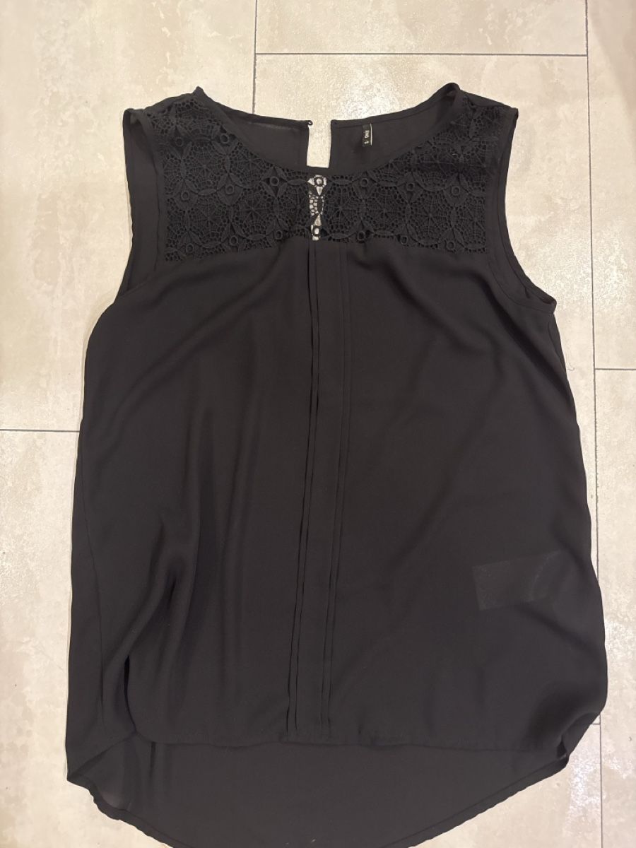Only Top: Schwarzes Top mit Spitze Only Gr.40 – Nuovo (secondo la descrizione) da Bad Ragaz venduto da ram_t825