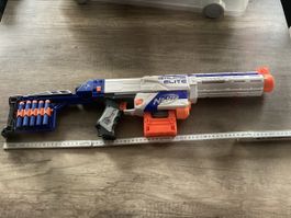 nerf gun, alle pfeile vorhanden. guter zustand