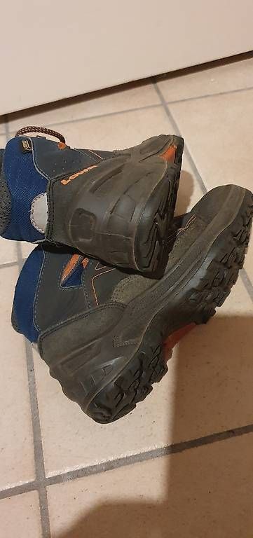 Lowa Scarpe per ragazzi: Lowa Treckingschuhe – Usato da Uitikon Waldegg venduto da sgrimmer 3