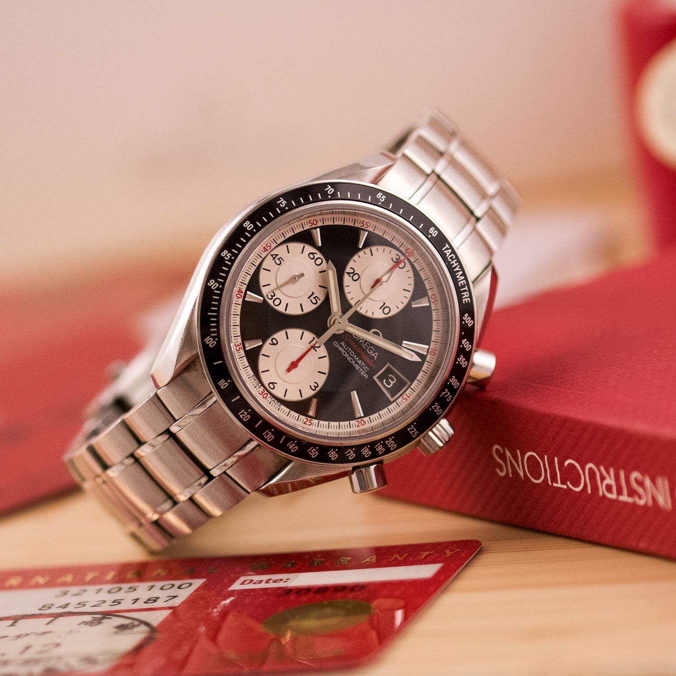 Omega Uhren: Omega Speedmaster Date / 3210.51 / Full Set / 2012 – Gebraucht aus Luzern von PrimeSwissTime 1