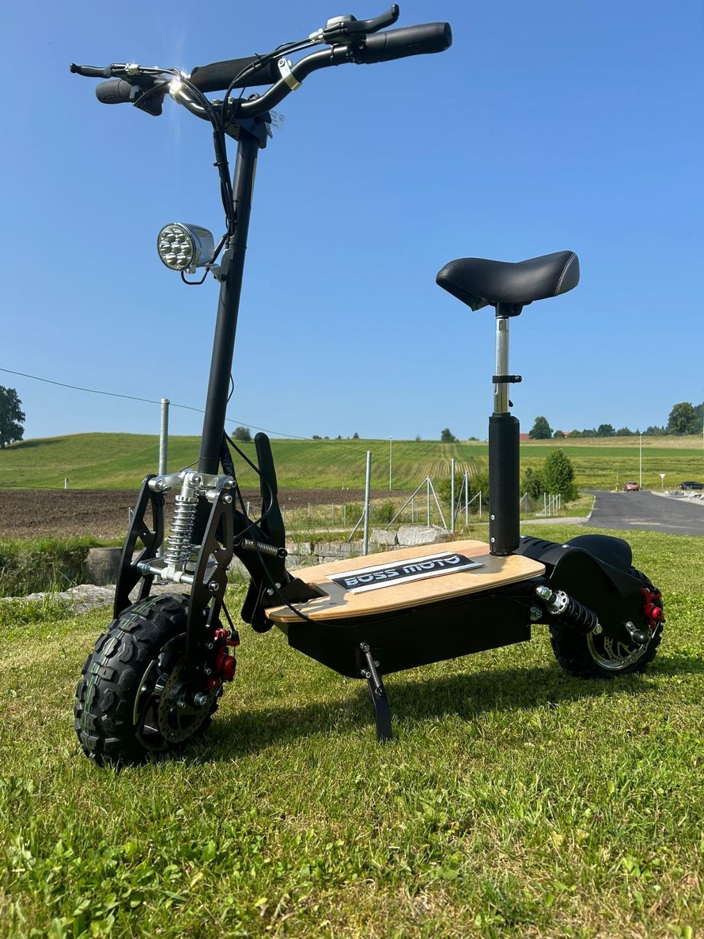 Kickboard: E- Scooter 1600 Watt,  E- Trotti sitzend Top stark – Neuf avec emballage d'origine à Ruswil par Trendigefahrzeuge