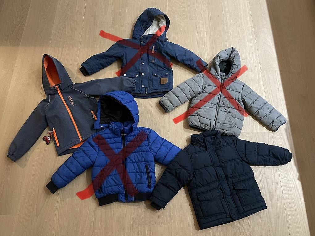 Jacken & Mäntel: Diverse Winterjacken Grösse 98 – Gebraucht aus Aarau von regifee6