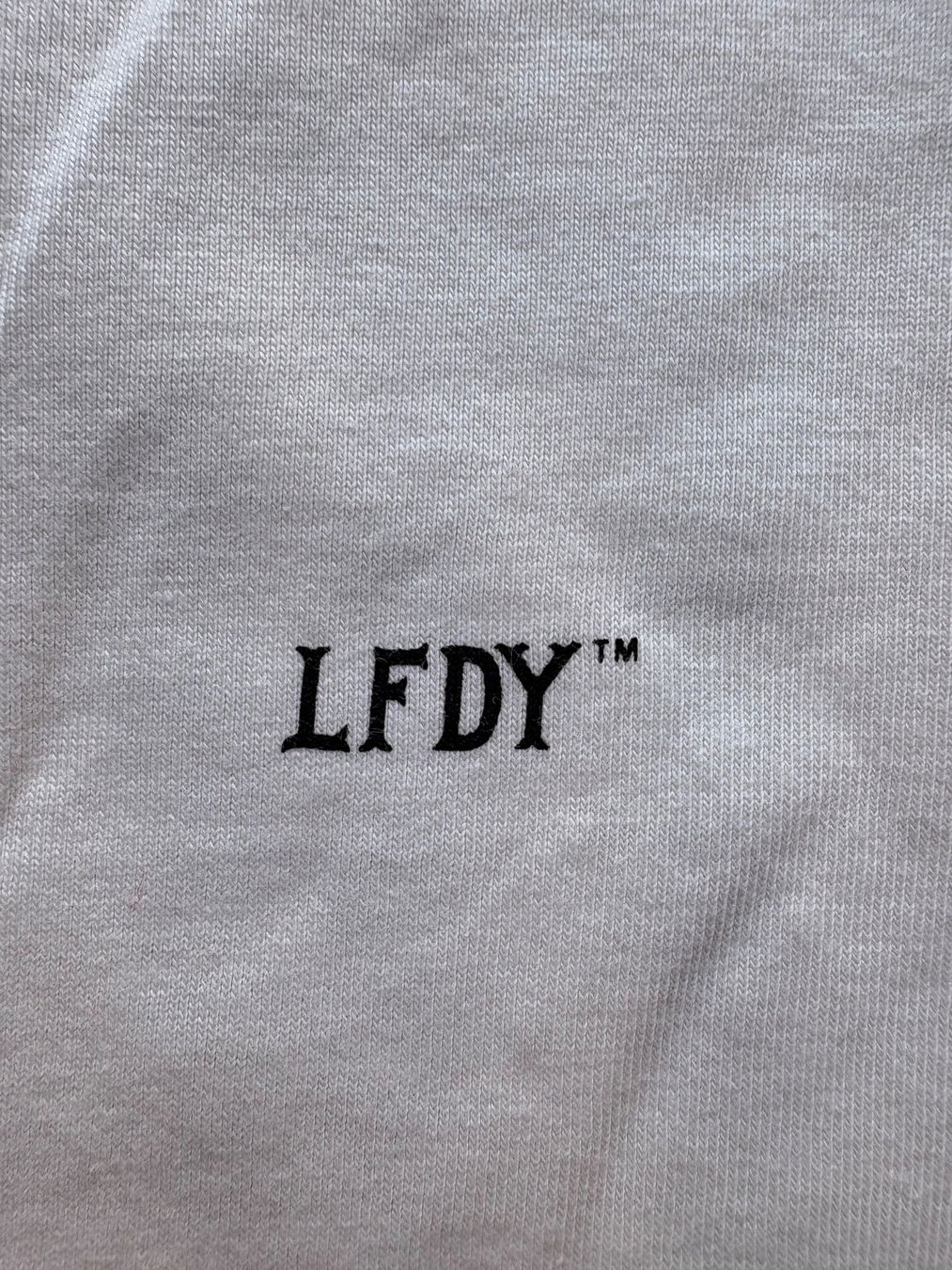 Live Fast Die Young T-shirt: LFDY Longsleeve – Usato da Wigoltingen venduto da _vntg_ 1