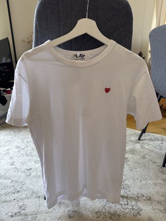 T-shirt “COMME DES GARÇONS” taille M