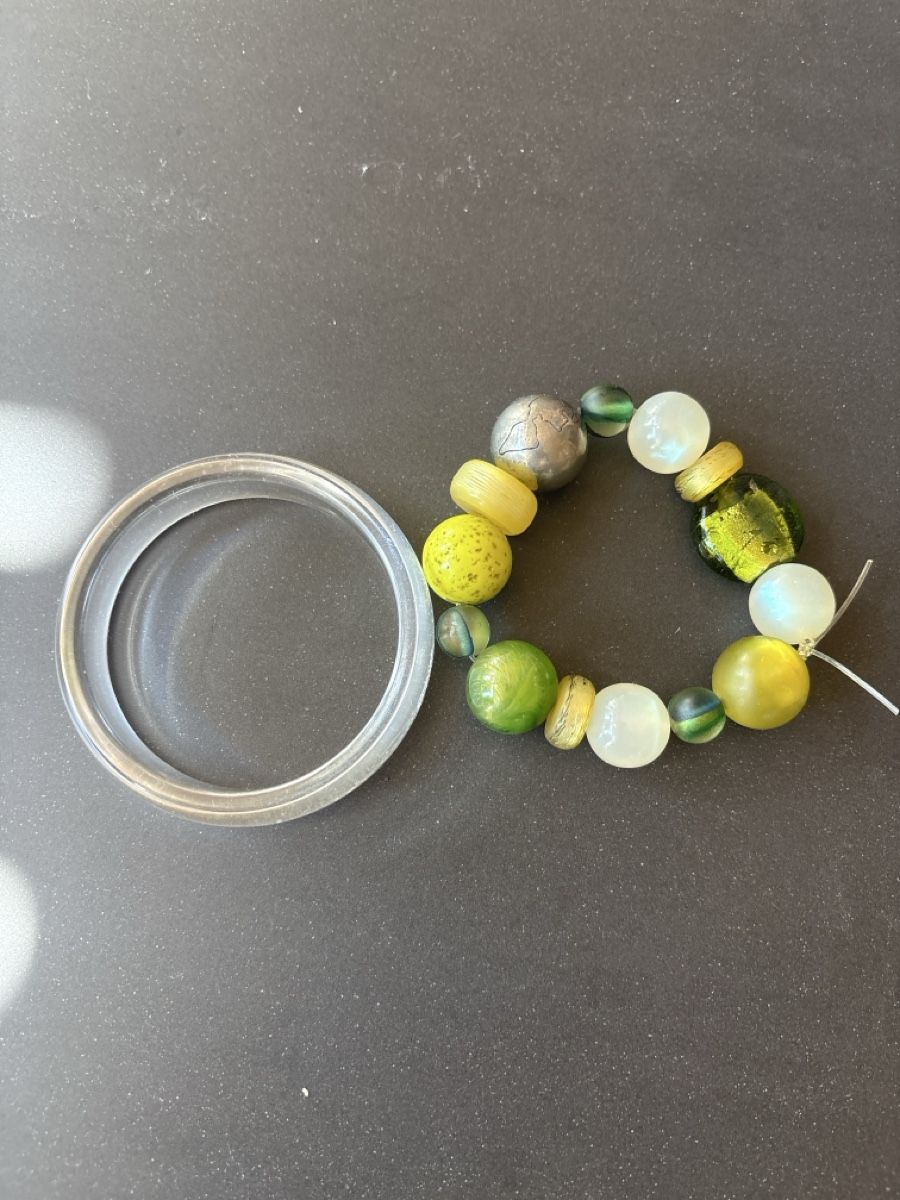Bracciali & Braccialetti: Armkette und Armreife Plastik  – Usato da Knonau venduto da ReMaaaan