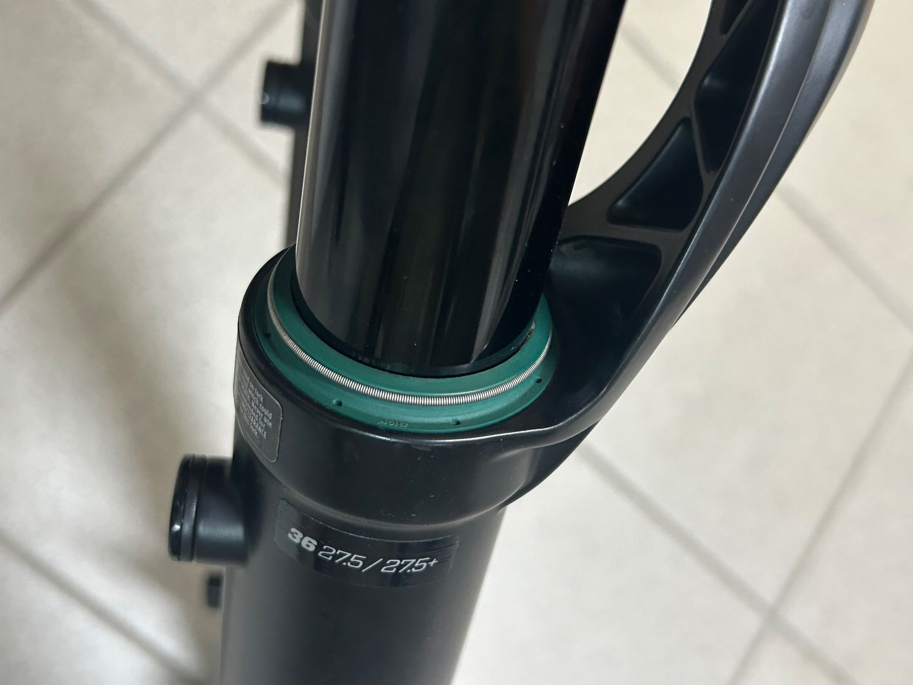 Fox Pezzi di ricambio: Fox 36 Float Performance 27.5 / 27.5+ 160mm ab Service – Usato da Mund venduto da Istrupi 7