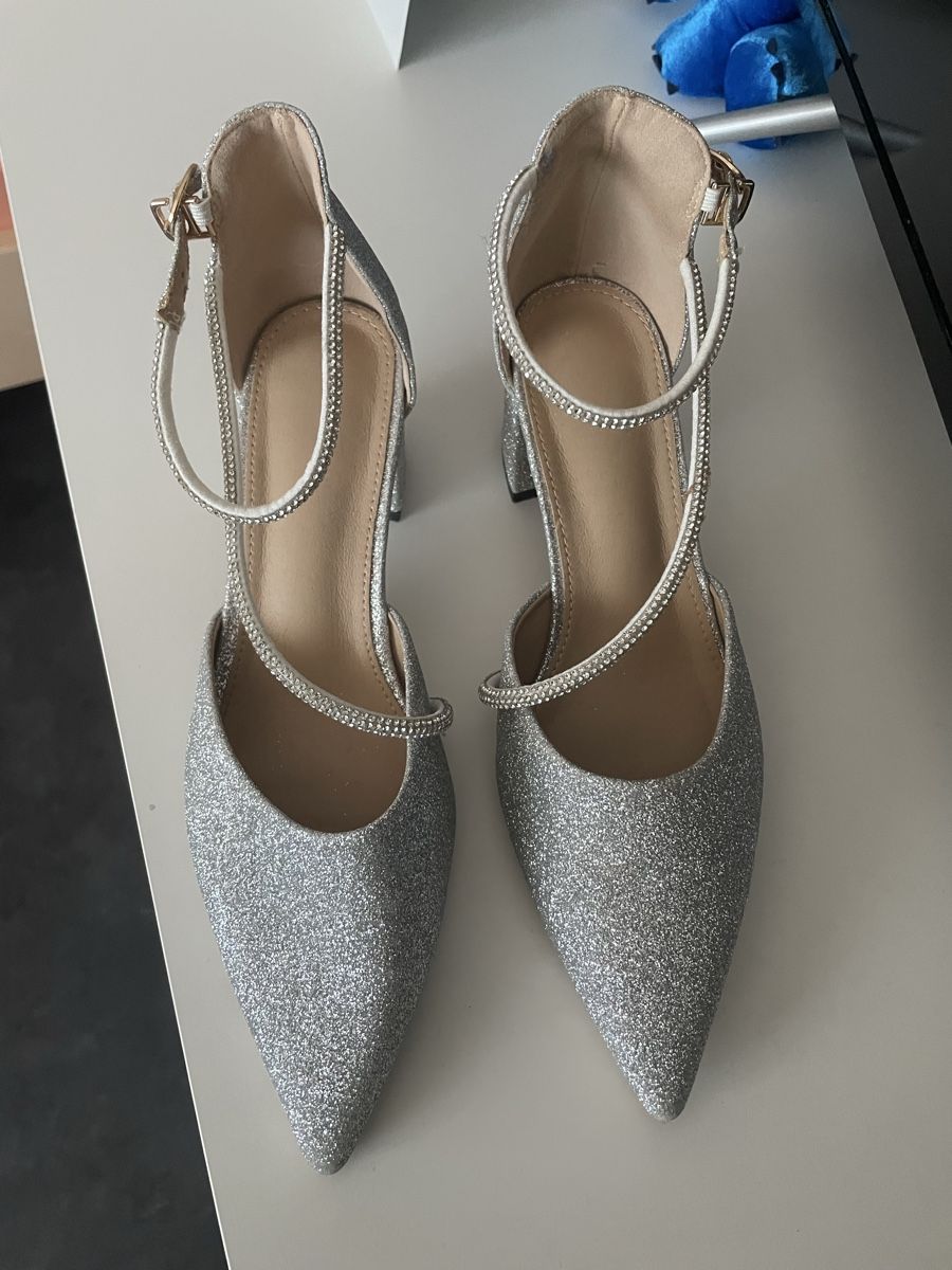 Scarpe da donna: Schuhe – Nuovo (secondo la descrizione) da Gossau ZH venduto da Lavinia07
