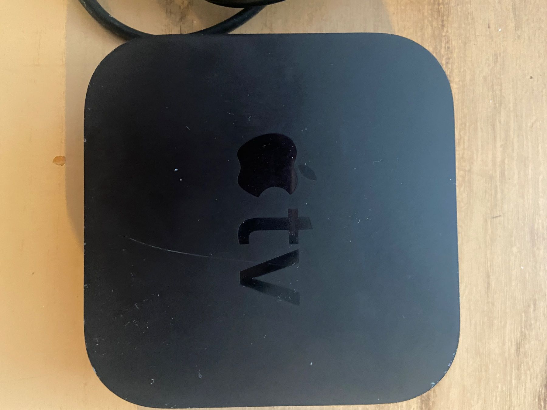 Apple Sistemi audio & multimediali: Apple TV A1427 télécommande et câble – Usato da Fribourg venduto da J334455 2