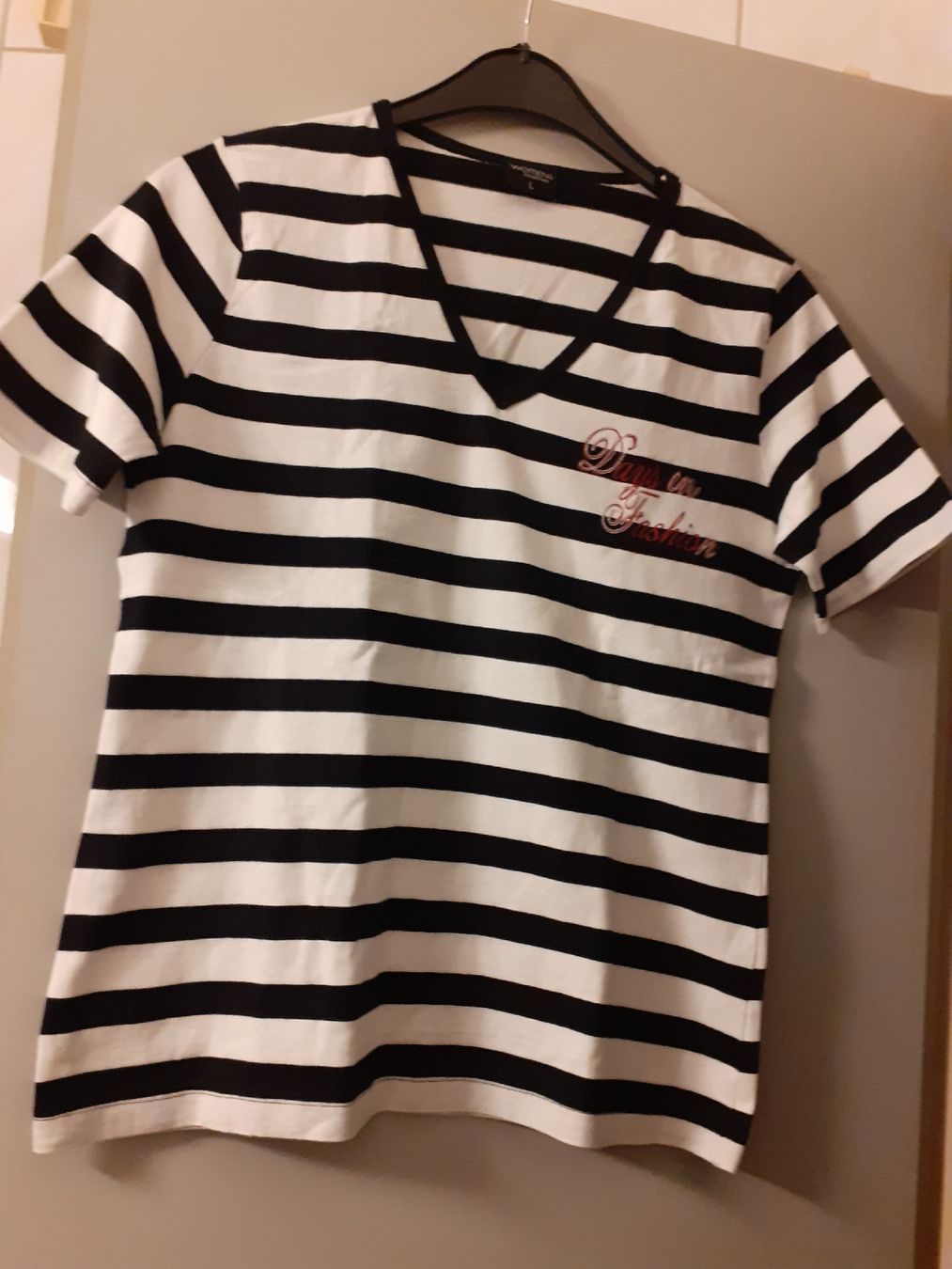 T-shirt: 2 TShirt Gr L Neu 100 Baumwolle – Nuovo (secondo la descrizione) da Kloten venduto da elb_9qvr 1