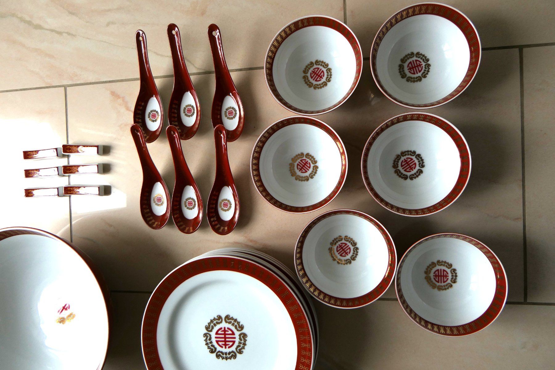 Set di piatti: Chinesisches Essservice – Usato da Zollikofen venduto da tessky 4