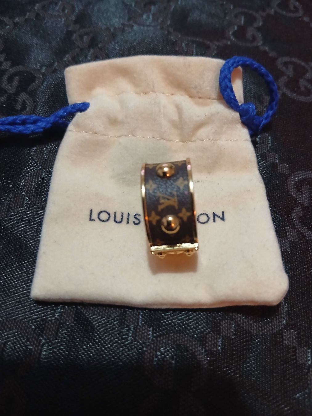 Louis Vuitton Bagues: LOUIS VUITTON bague cadenas – D'occasion à Le Grand-Saconnex par Rgt87 7