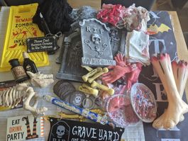 Halloween Party Decorations and Props - HUGE LOT!