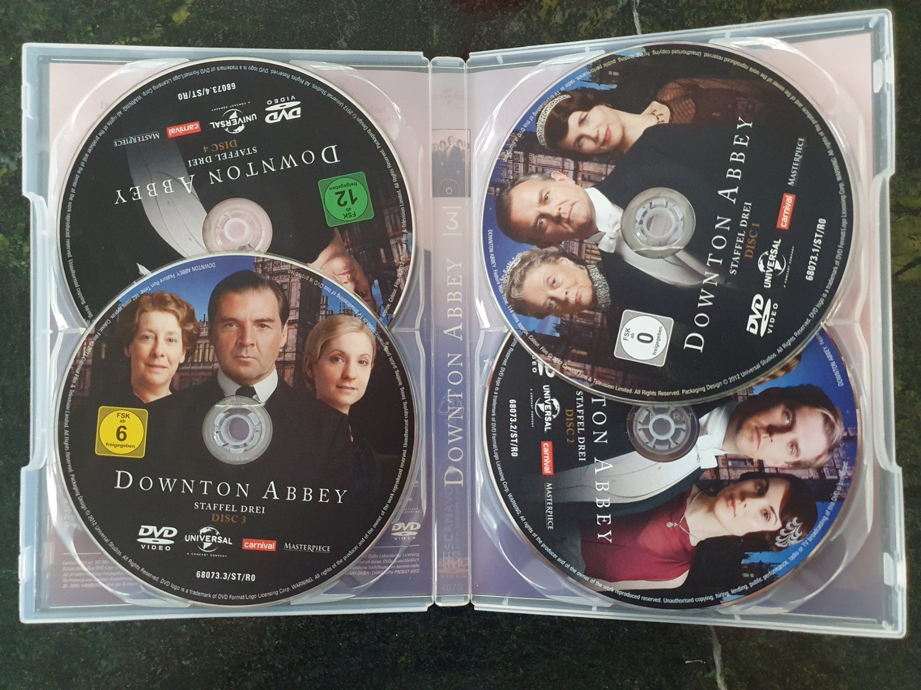 Tutti i DVDs: Downton Abbey Staffel 3 – Usato da Hinwil venduto da Jessica13 1