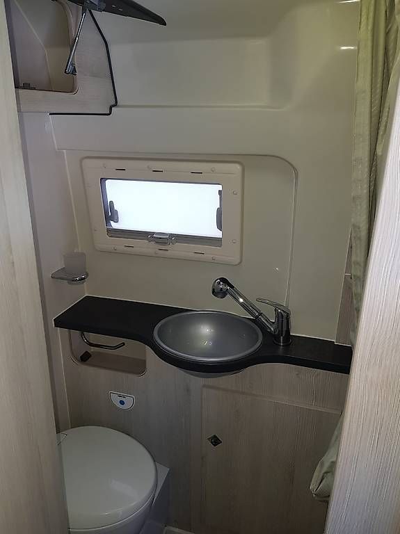 Camping Fahrzeuge: Eura Mobil 580 Trend Dexter – Gebraucht aus Langenthal von Reisemobil01 4