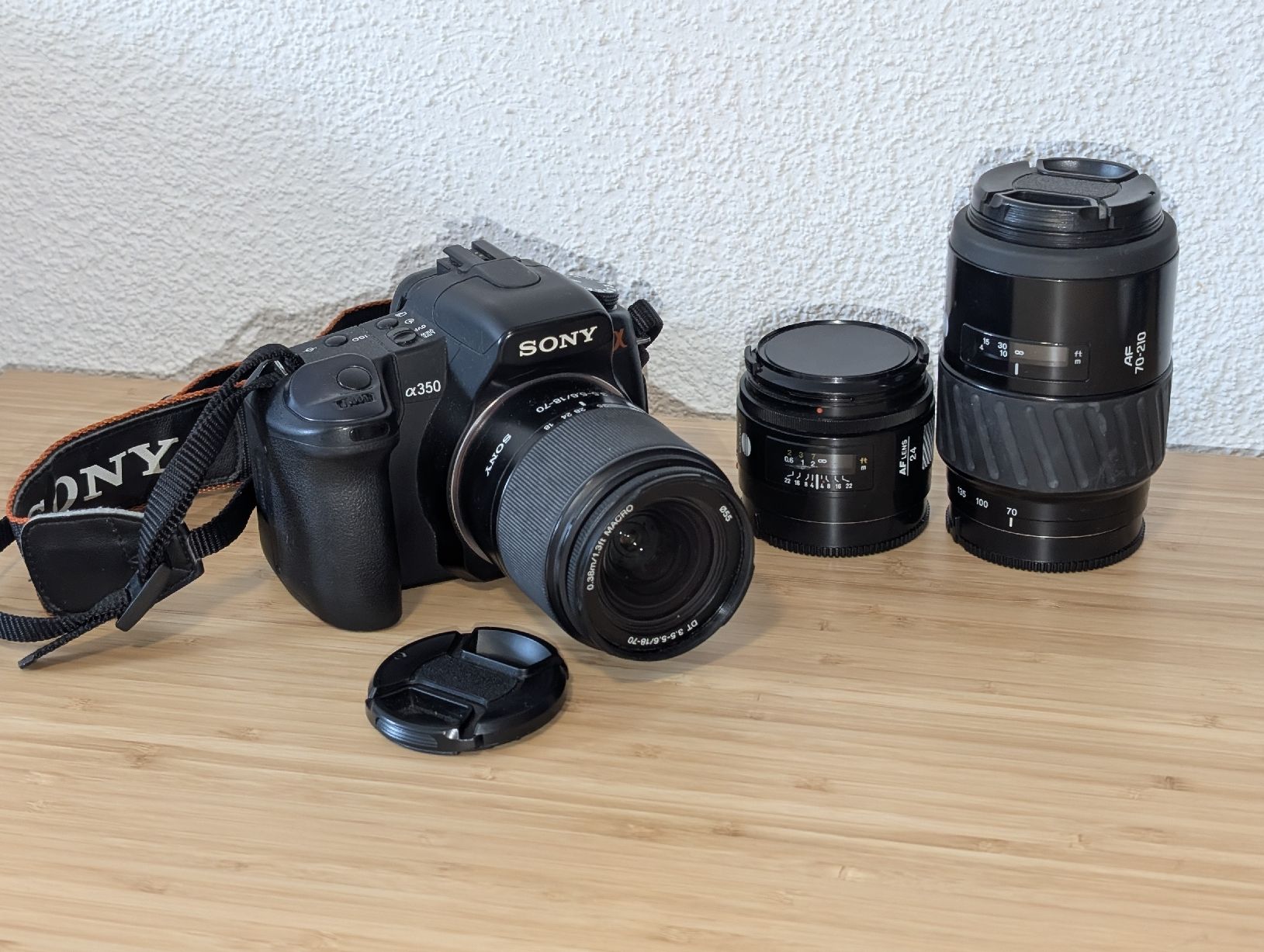 Sony Fotocamera: Sony alpha 350 with 3 lenses – Usato da Bern venduto da ali_6sbh