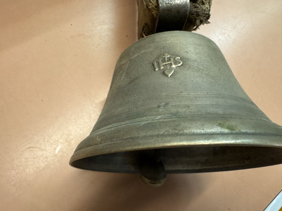 Campanacci mucche: Glocke mit Inizialen verziert  – Usato da Chur venduto da Meriva0 3