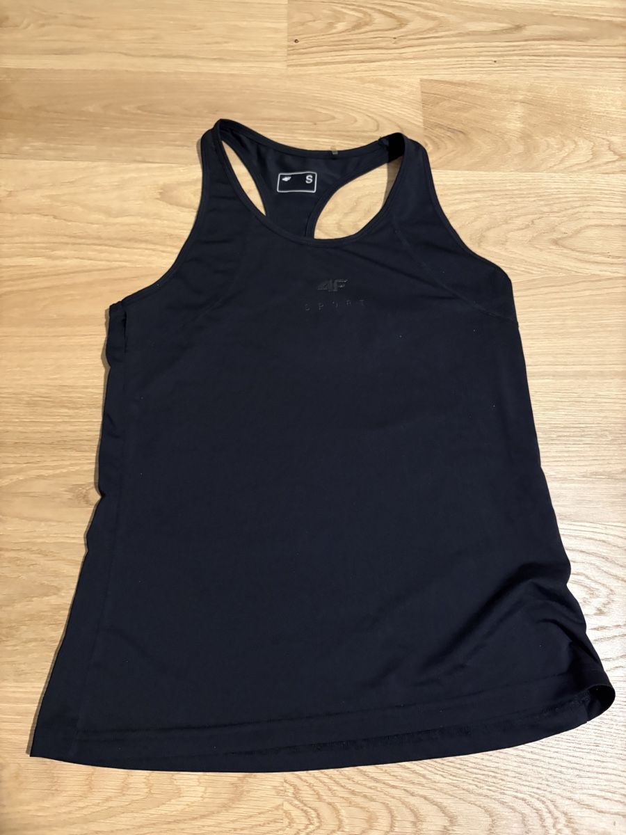 4F Top: Sport black top S 4F – Usato da Rolle venduto da gos_2xy5