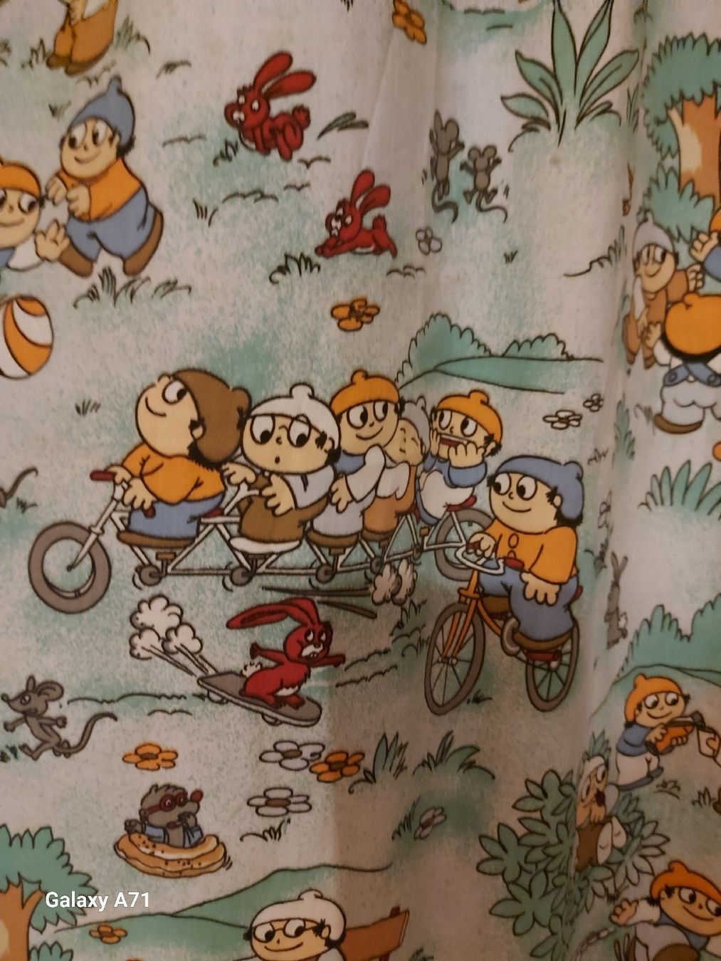 Rideaux: Vorhang Kinderzimmer Mainzelmännchen – D'occasion à Rumisberg par AaronRodgers81 2