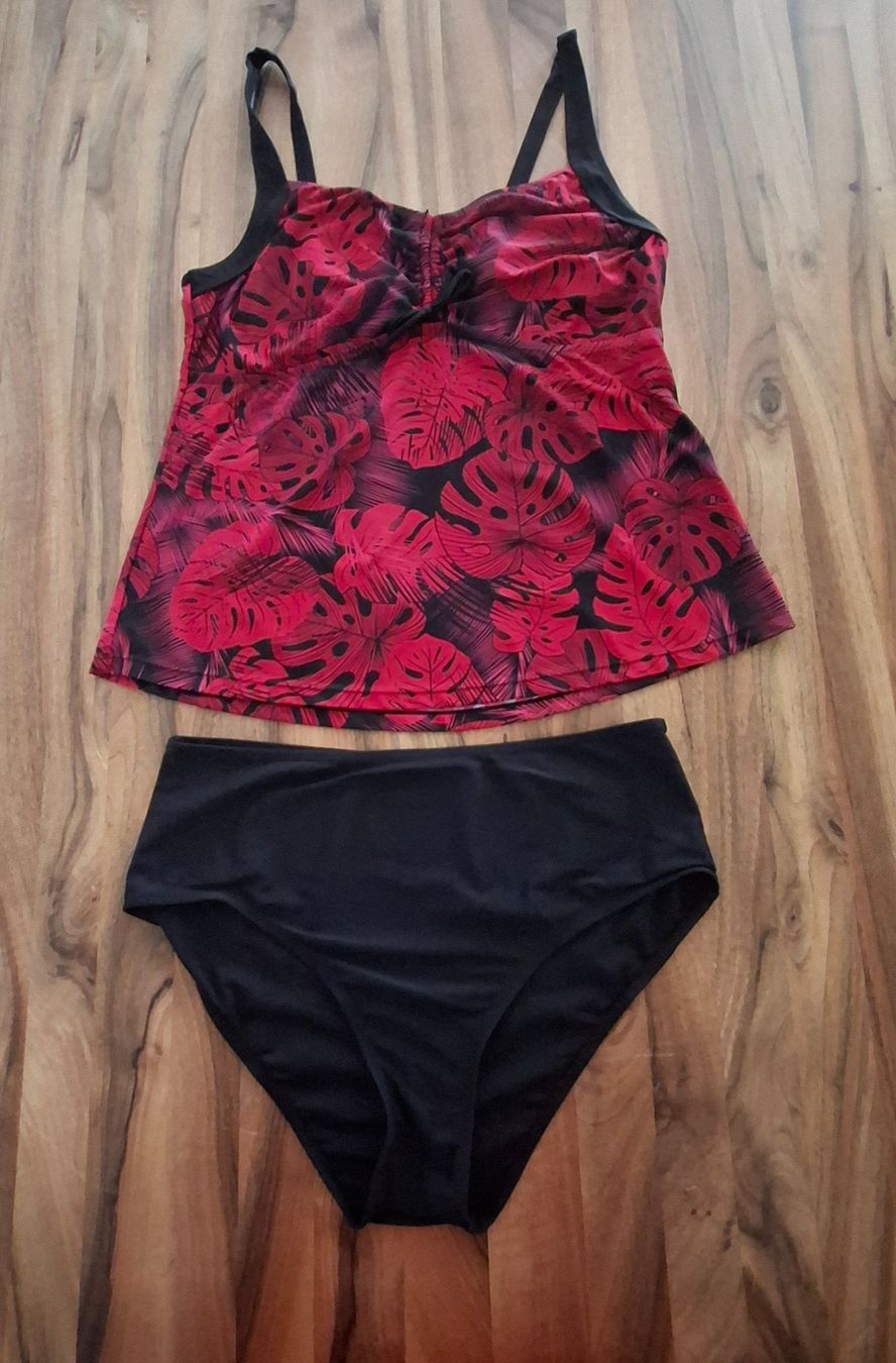 Costumi da bagno & Bikini: Damen Tankini 2Tlg., rot/schwarz, Gr.38 – Usato da Sisseln AG venduto da Tropea4334