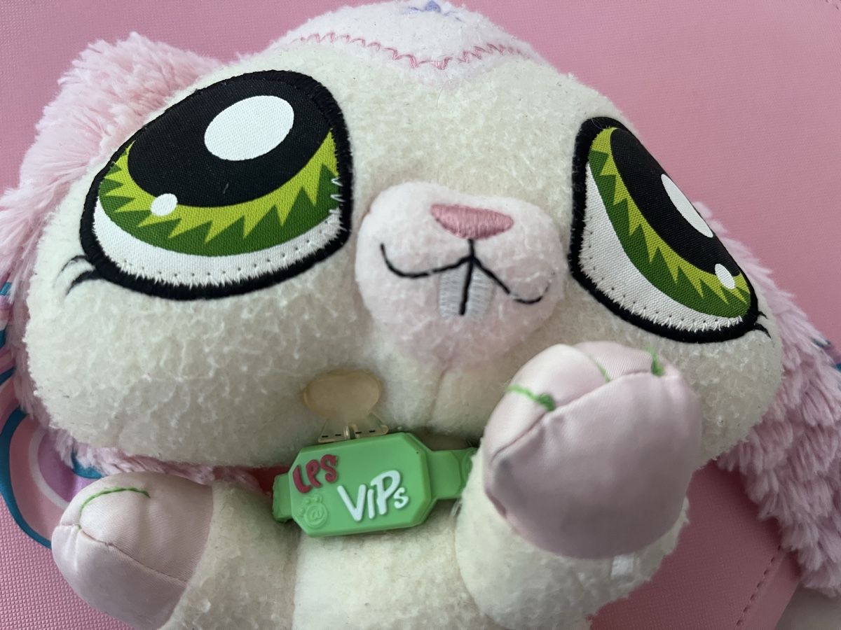 Littlest Pet Shop Statuette: Littlest Pet Shop VIP Plush (Pink Rabbit LPS) – Usato da Le Grand-Saconnex venduto da Koko.hime_ 3