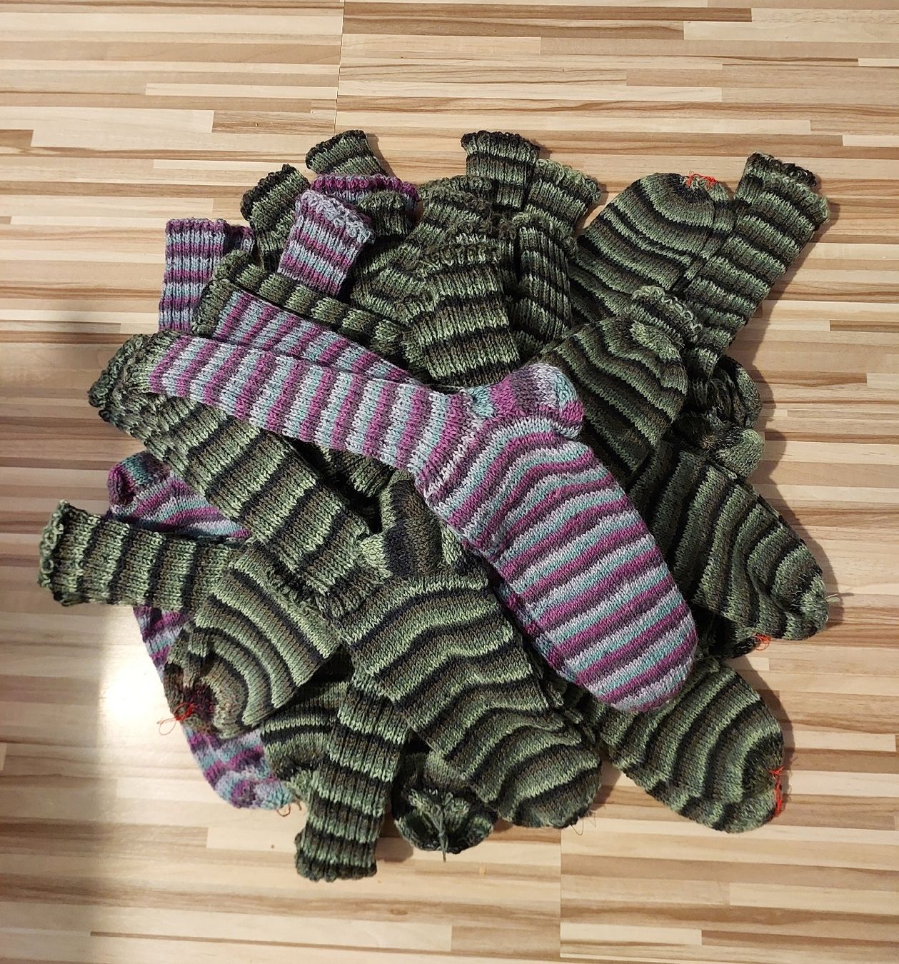 Calze: Handgestrickte Socken – Nuovo (secondo la descrizione) da Brunnen venduto da CHOUCHOU.