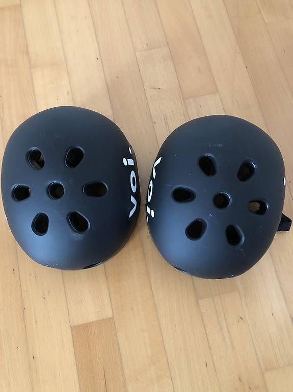 Caschi: 2x VOI Helm schwarz – Nuovo (secondo la descrizione) da Glattbrugg venduto da amzh 2