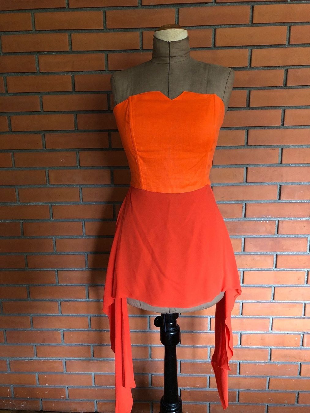 Top: Bustier mit angenähten Seidenschal! – Usato da Niederteufen venduto da nana65 3