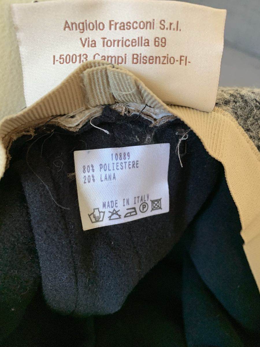 Copricapi, berretti & cappellini: Cappello beige e grigio – Nuovo e nell'imballaggio originale da Bellinzona venduto da rob_d6fz 2
