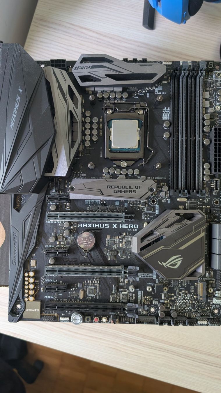 Asus PCs: Intel i5-8600K + ASUS ROG Maximus X Hero – Gebraucht aus Bern von Daniu84