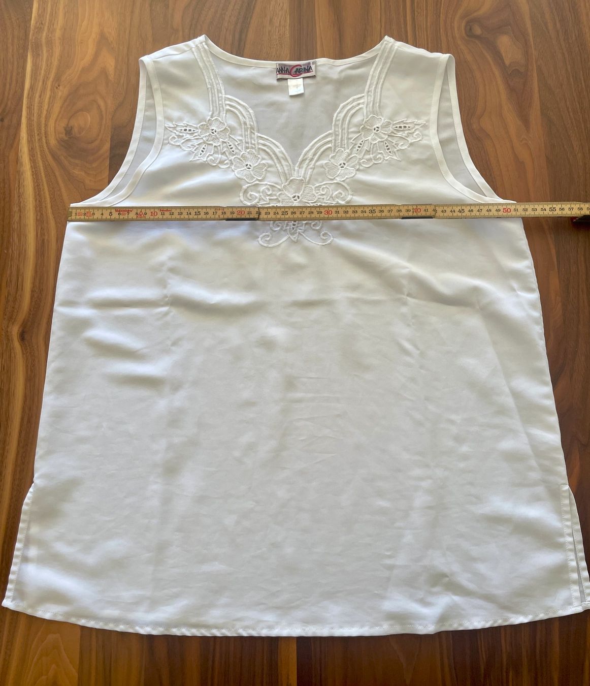 Top: weisses Damentop, mit Blumenmuster, Gr. 42 – Usato da Sursee venduto da Steffi_2020 3
