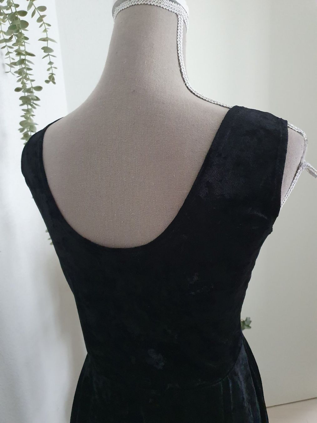 Kleider: Gothic Samtkleid Gr S "Glamorous" – Gebraucht aus Münsingen von BlackTears-3 3
