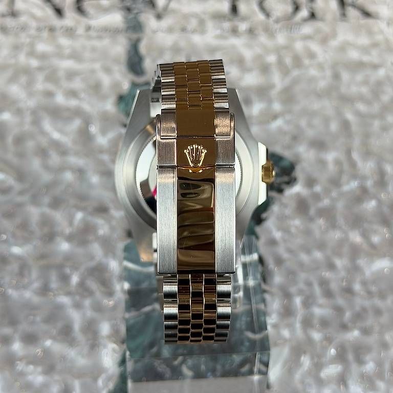 Uhren: Rolex GMT-Master II "Zombie" 126713GRNR – Gebraucht aus Genève von minty.watches 7