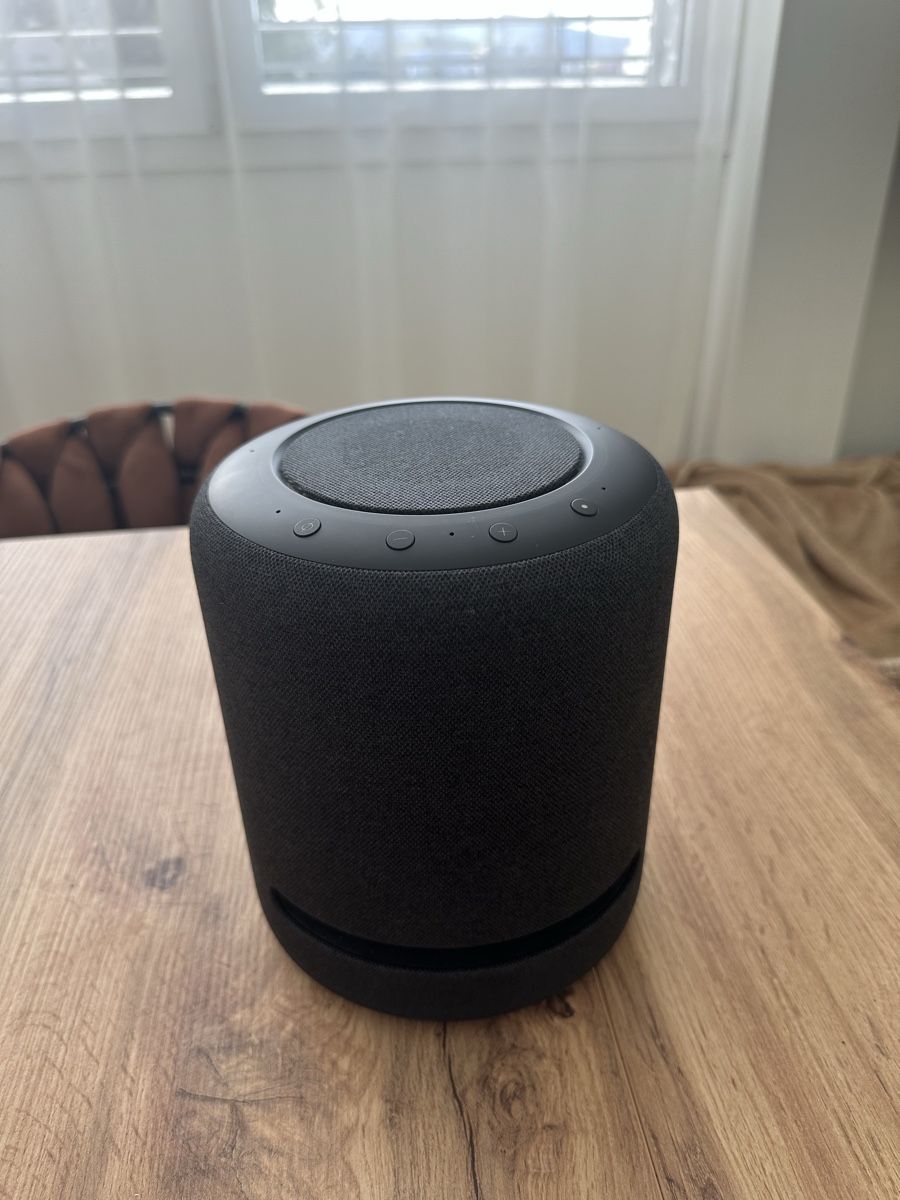 Amazon Casse acustiche: Amazon Echo Studio – Smart Speaker mit Dolby Atmos – Nuovo (secondo la descrizione) da Hünenberg See venduto da misterblee